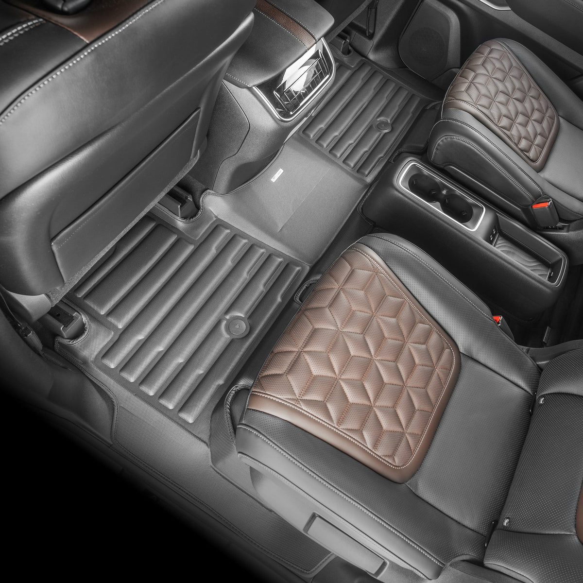Infiniti QX80 7-Seater with Small Rear Console